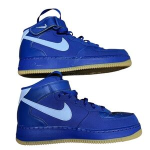NIKE AIR FORCE 1 MID SIZE 9 NEW , no box